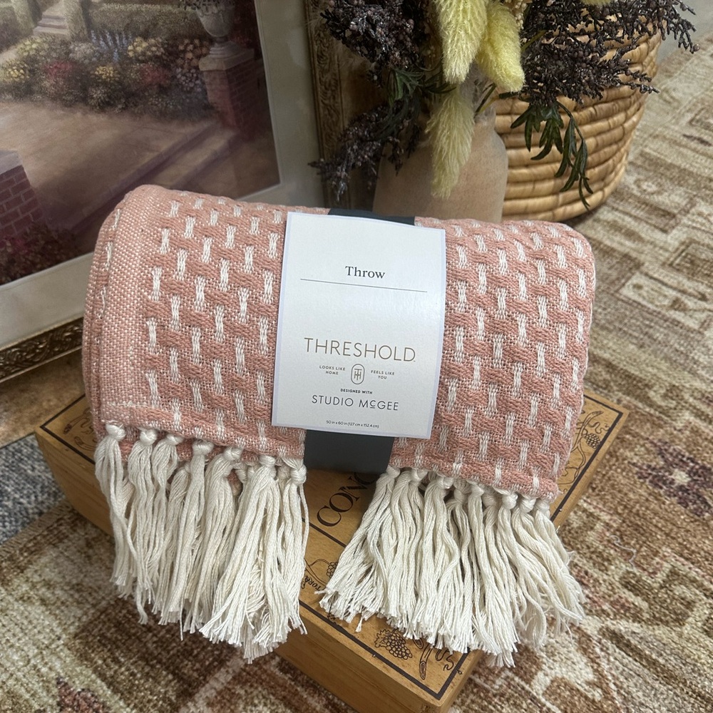 Studio McGee New Woven Pattern Cotton Blend Tassel Throw Blanket 50"x60" Blush - Picture 11 of 14